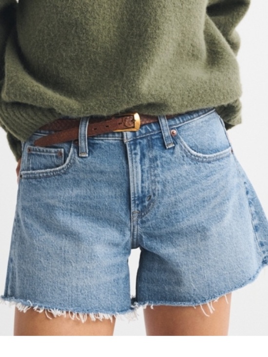 Abercrombie & Fitch Pants - Abercrombie & Fitch A Line short mid rise